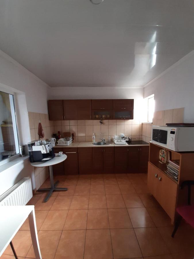 Villa Elena Yanoshi Buitenkant foto