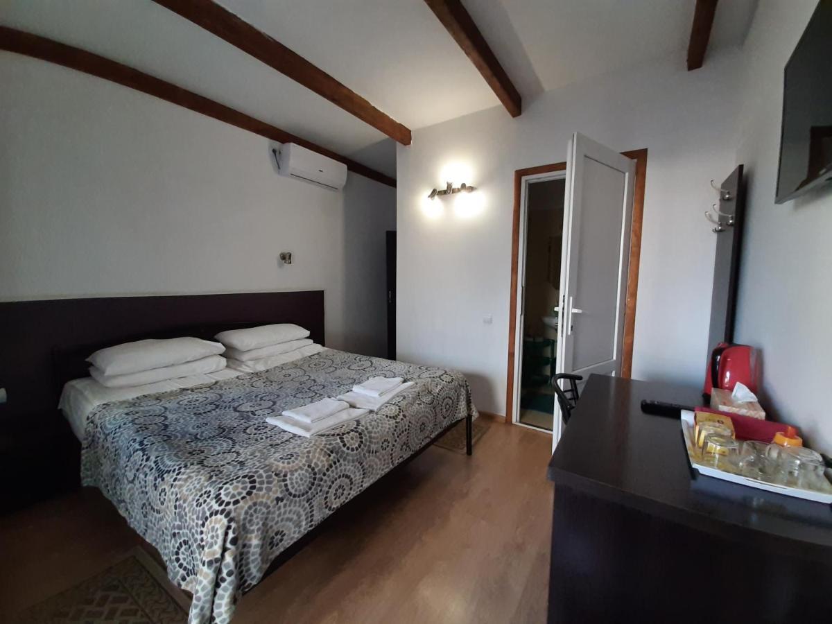 Villa Elena Yanoshi Kamer foto